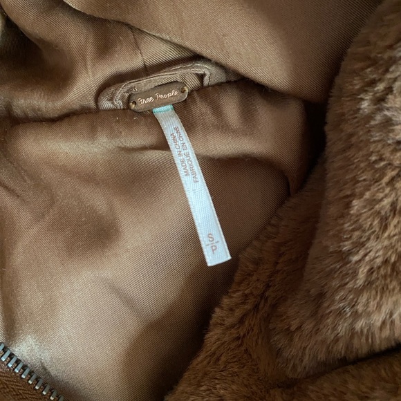 Free People Turn Up Zip Off Faux Fur Hoodie Size Small - Picture 5 of 5